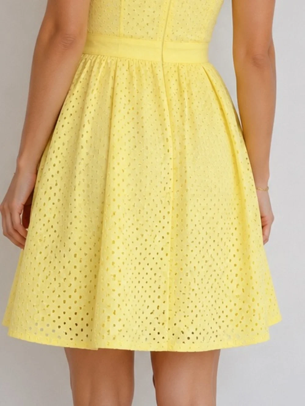 BANANA REPUBLIC EMBROIDERED EYELET DRESS - Picture 6 of 6